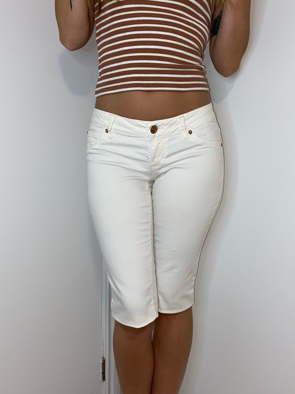 Garage Y2K Low-Rise White Denim Capris